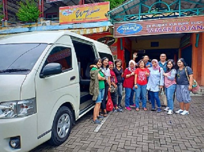 Sewa Mobil Pariwisata Surabaya Murah