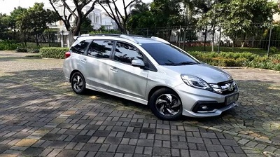 Sewa Mobil Honda Mobilio Surabaya Bangkalan